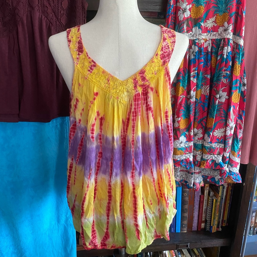 Boutique tye die flowy Top